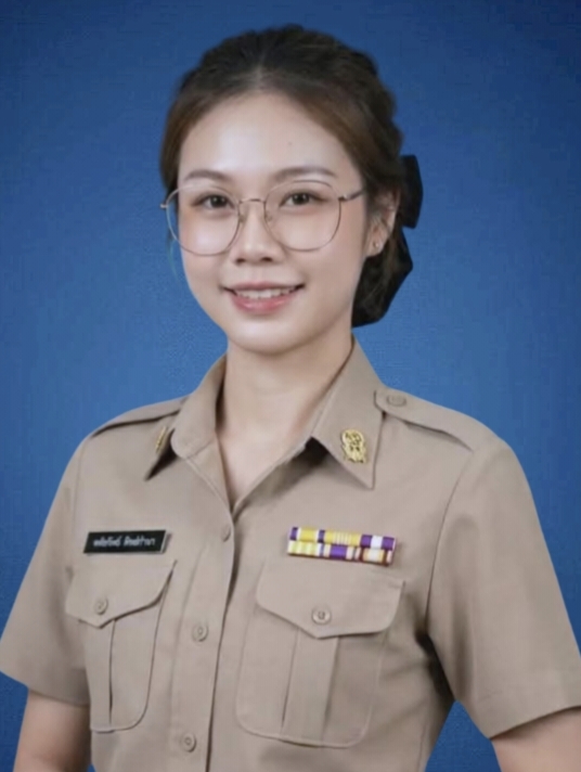 นางสาว หทัยรัตน์ ทิพย์คำมา