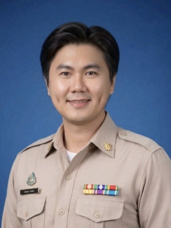 นาย นายพันธวัชน์ ปิงยศ